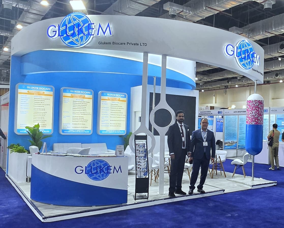 Guests visiting the Glukem Biocare booth at Pharmaconex 2026